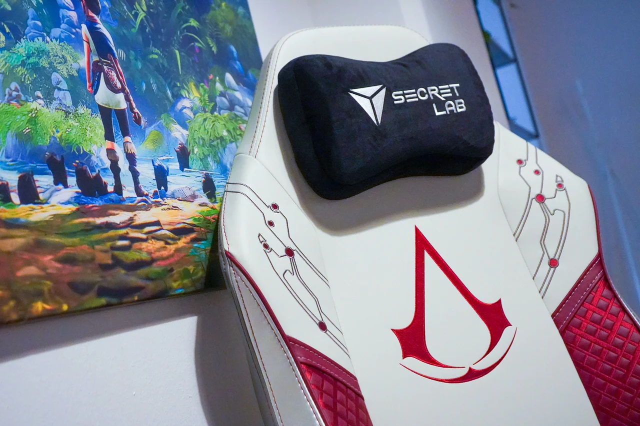 Secretlab Titan Evo 2022 Assassin's Creed Nackenkissen