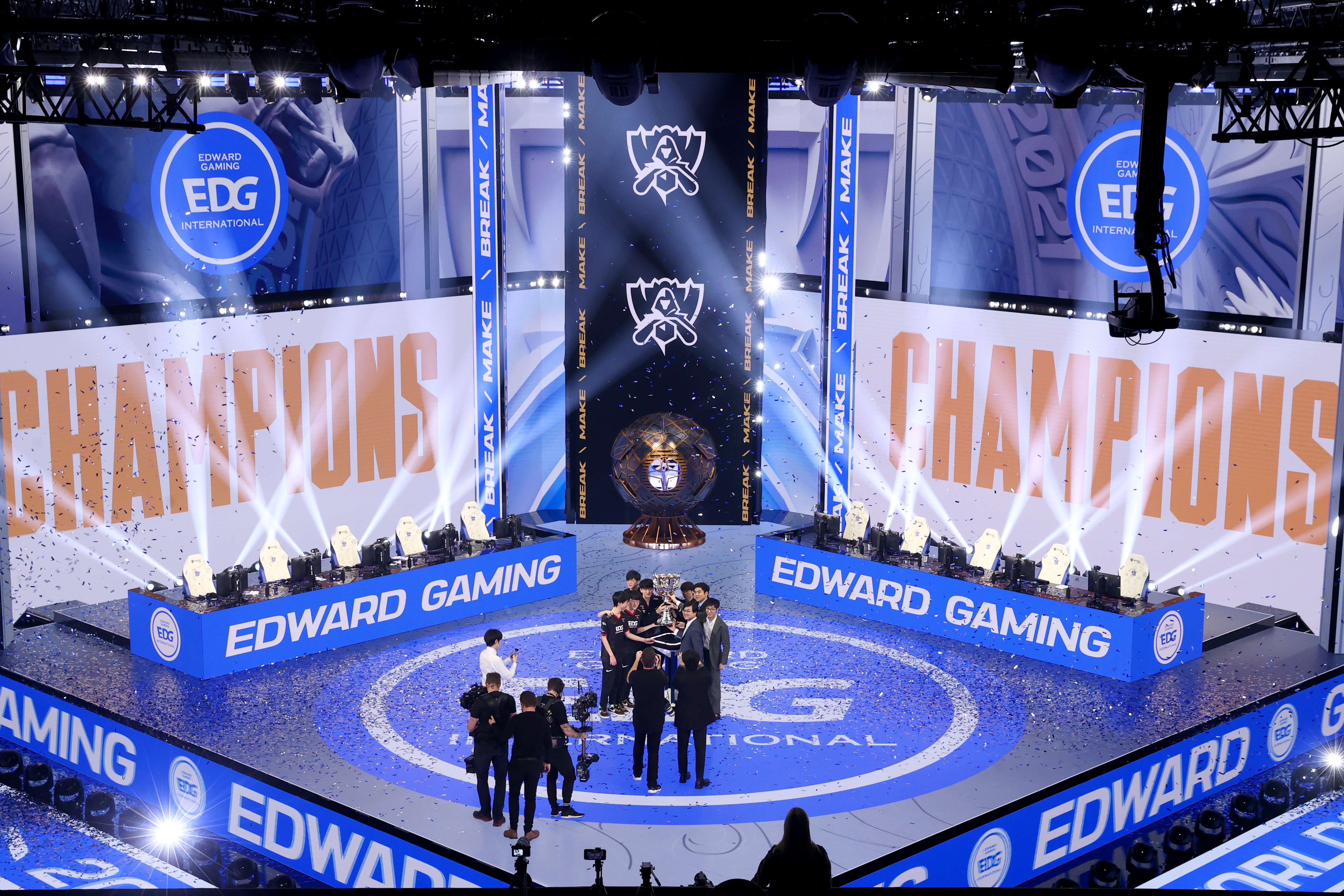 EDG FINALS BIRD VIEW