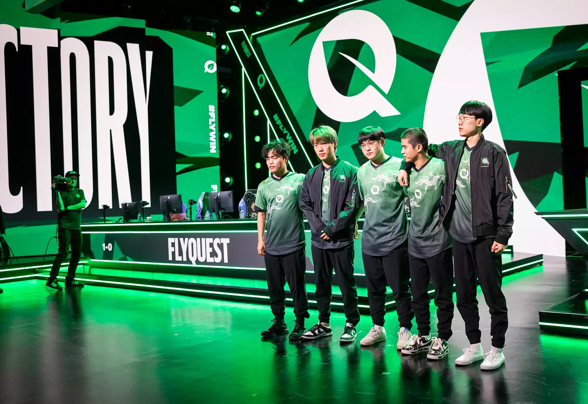 Flyquest header prince