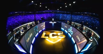 LCS Finals TL vs C9