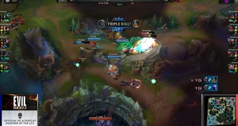 League of Legends Bang Triple kill