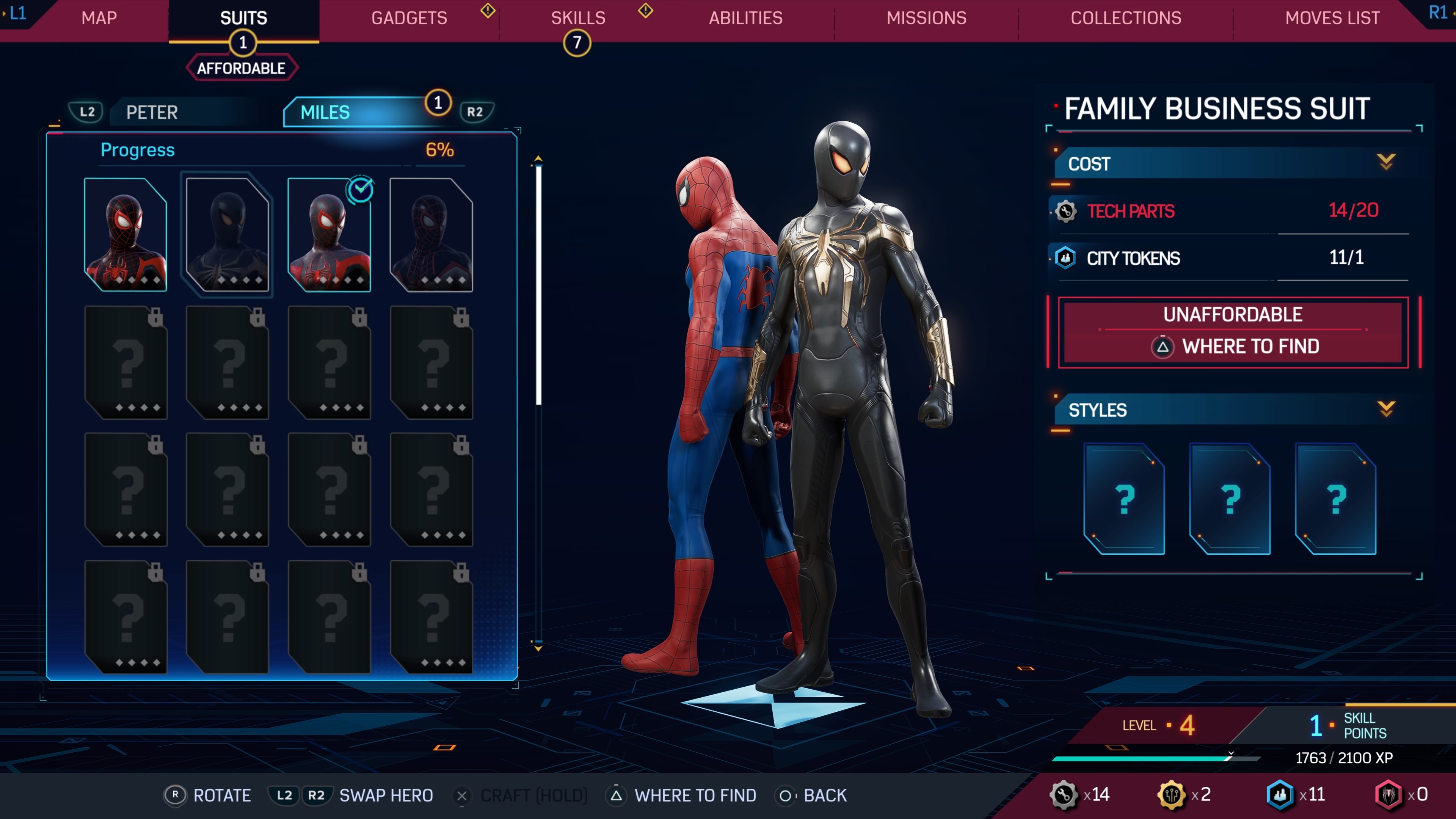 Menú de trajes de Spider-Man 2 mostrando a Miles y Peter