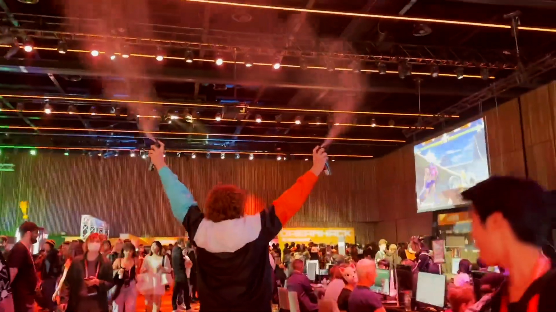Spraying Gamers at Gaming Convention mp4 00 12 43 26 Still001