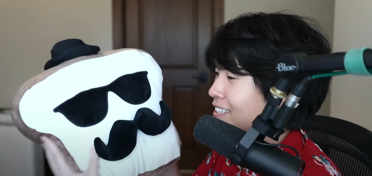 Toast Plushie1