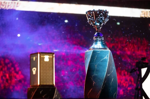 Worlds2019 Trophy