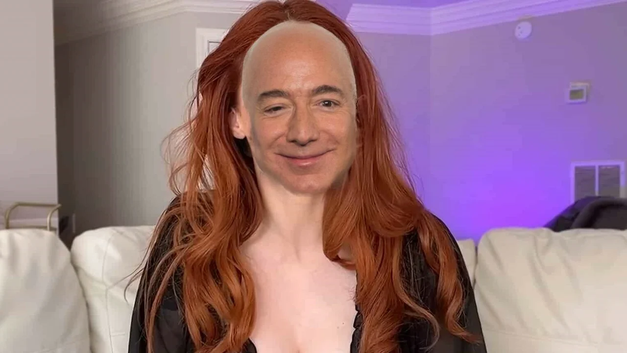 amouranth jeff bezos