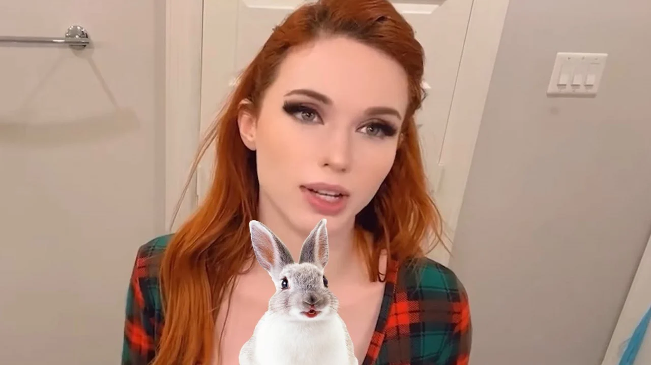 amouranth bunny