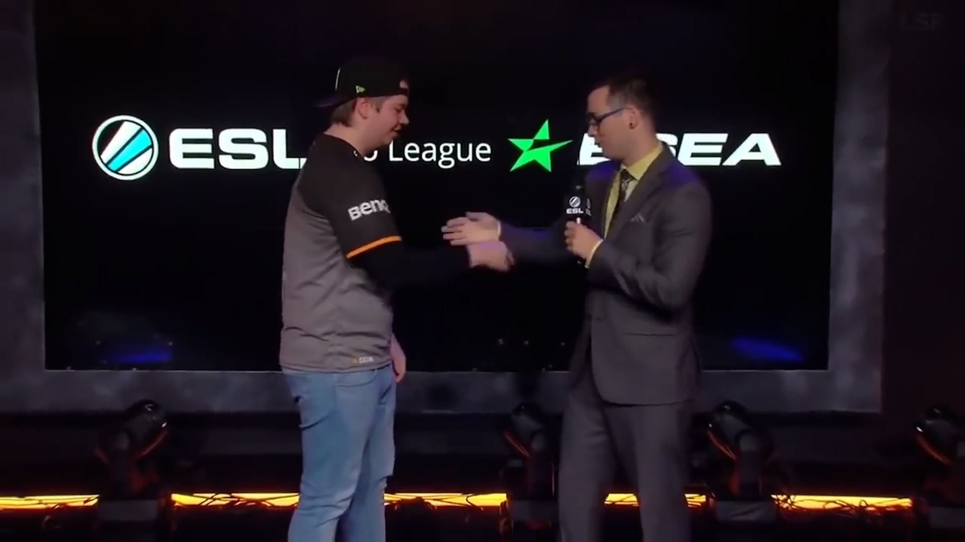 Cringe