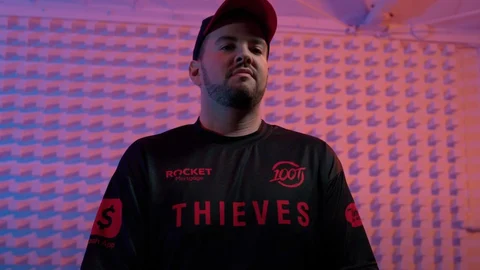 Hiko valorant 100 thieves