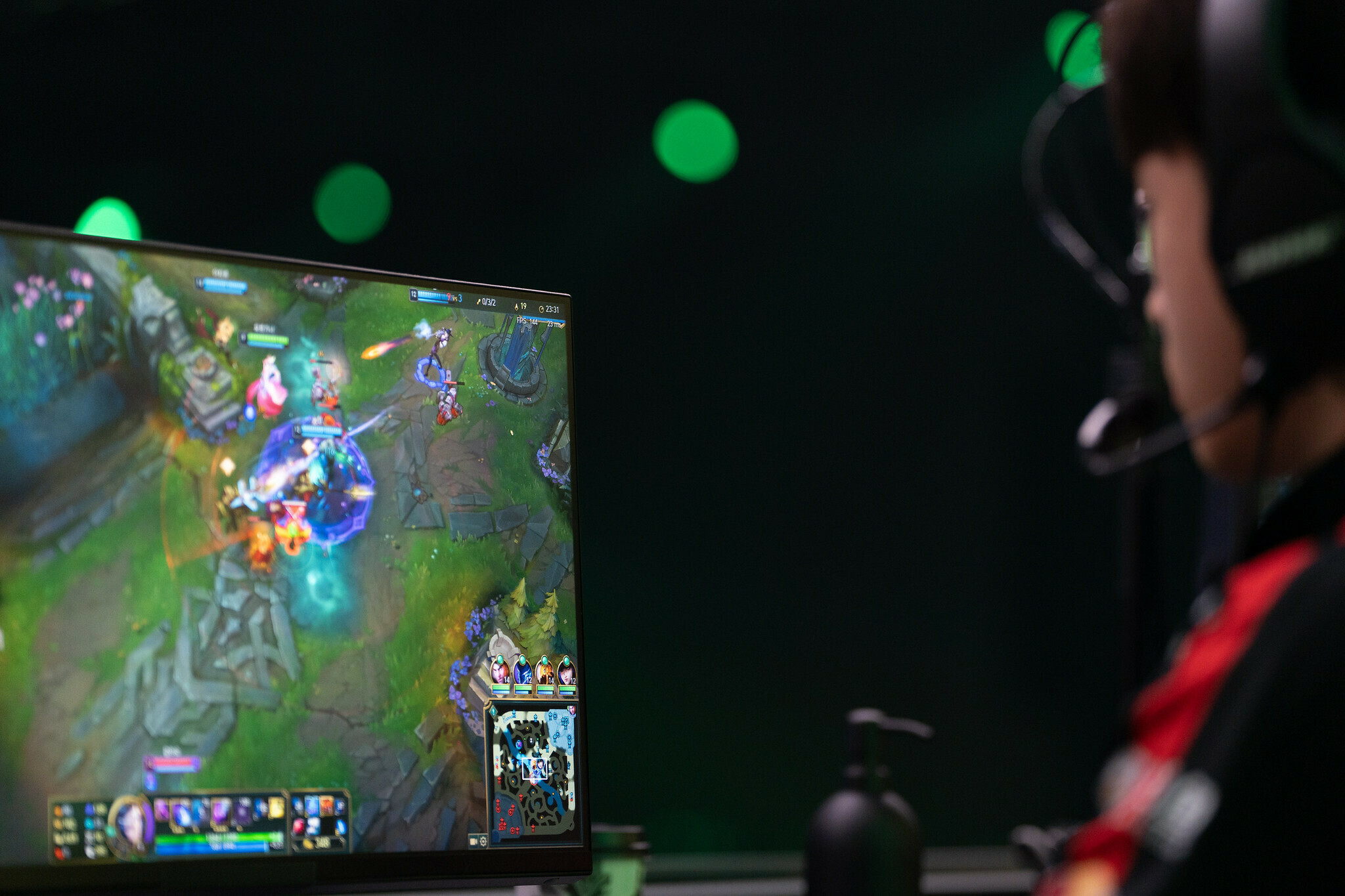 Leagueoflegendsfakerriot