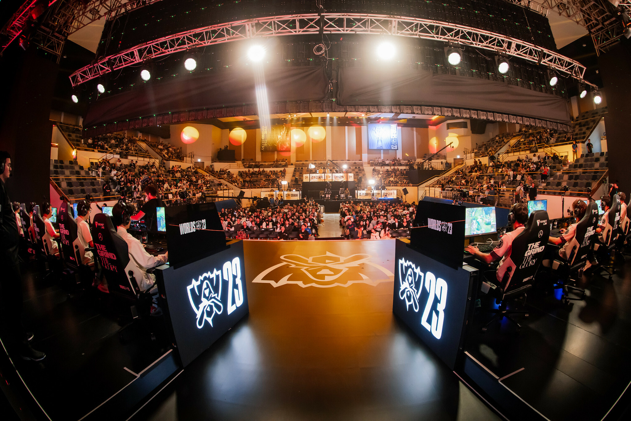 Lol worlds 2024 swiss stage crowd