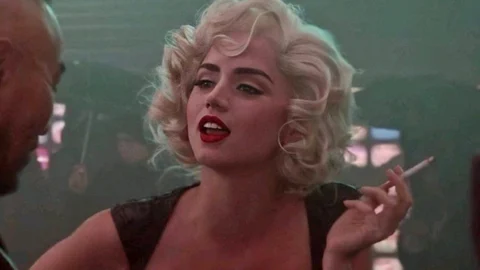 Marilyn monroe blonde rating netflix