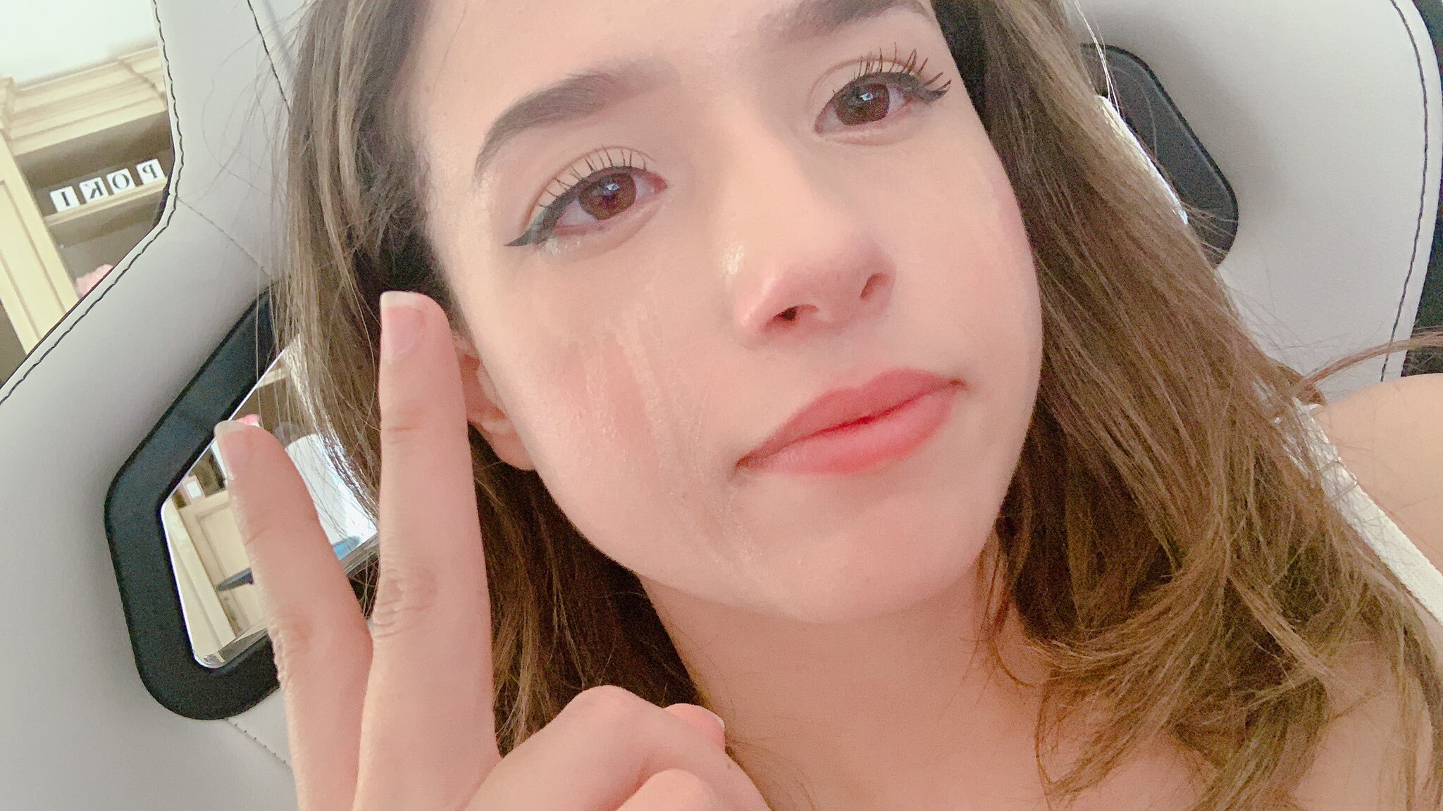 pokimane streamer valorant