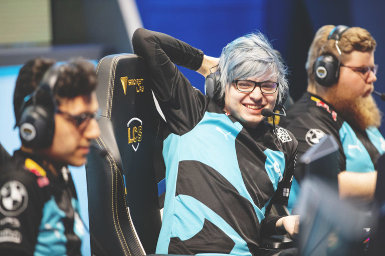 Sneaky lol C9