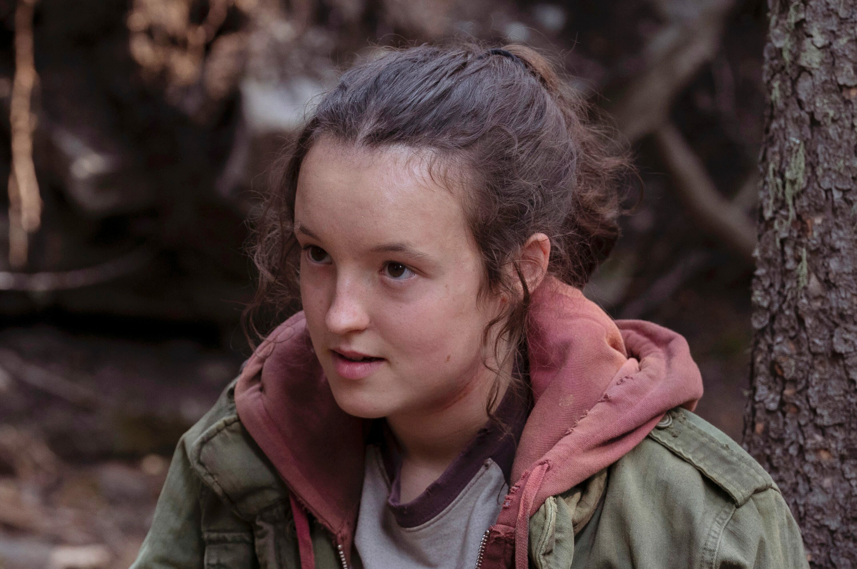 The last of us bella ramsey ellie close up